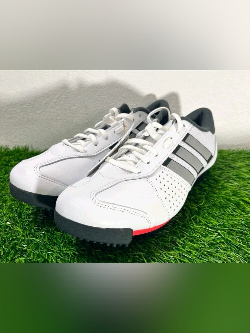 NWOB Adidas Heritage Tour Leather Cycling Mountain Bike Cloud White Women Shoes